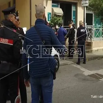Villa San Giovanni, rapina alle guardie giurate di una banca