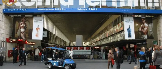 Roma, 44enne accoltellato alla gola. Si indaga sul movente religioso