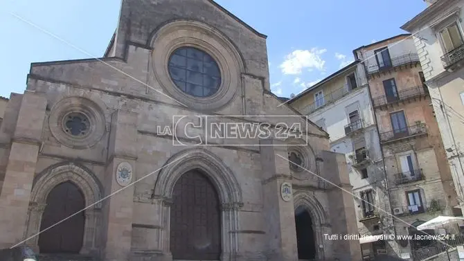 “Cinque sensi di marcia” alla scoperta della Cosenza archeologica