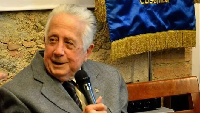 Cosenza, la Piattaforma: «Intitolare una strada a Coriolano Martirano»