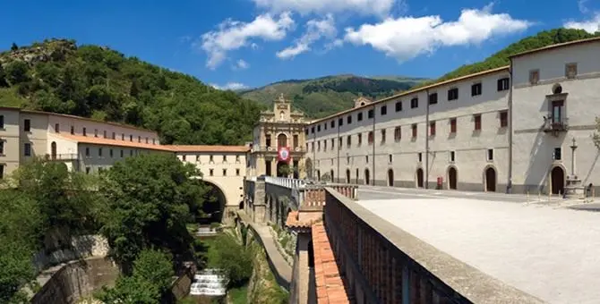 San Francesco di Paola, dalla Regione un trenino per raggiungere il santuario