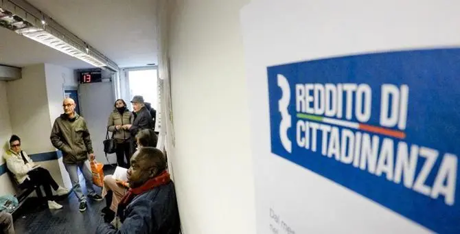 Reddito cittadinanza, a Cosenza 1500 domande per 60 posti di navigator