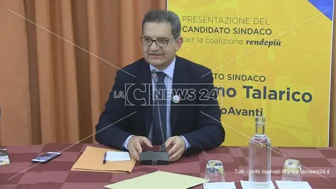 Rende più, Mimmo Talarico presenta liste e programma