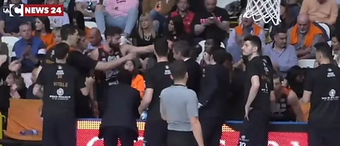 BASKET | La Viola asfalta Pescara e vola in semifinale playoff