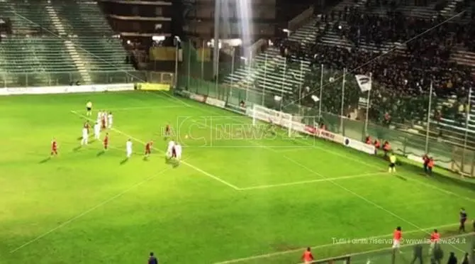 SERIE C | Il derby è amaranto: la Reggina batte la Vibonese 2-0