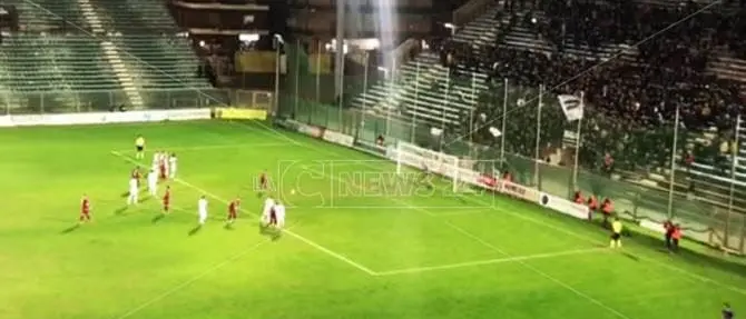 SERIE C | Il derby è amaranto: la Reggina batte la Vibonese 2-0