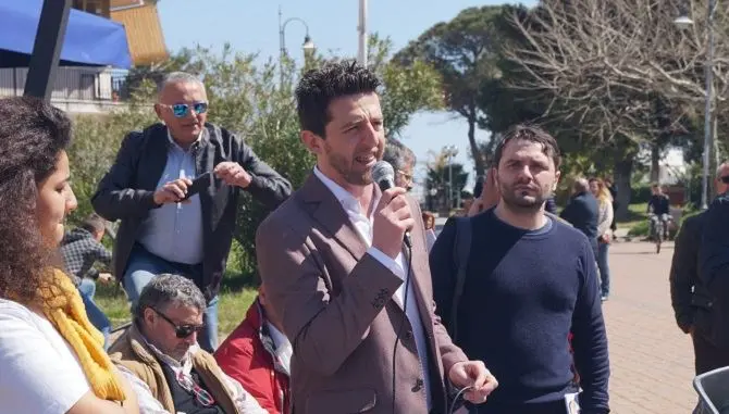 Corigliano-Rossano, gomme squarciate al candidato a sindaco Stasi