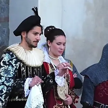 Roccella, l'era dei Carafa in un corteo storico