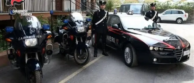 Maxi rissa a Scalea, in manette tre giovani