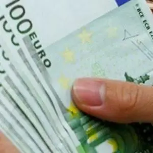 Intascava i soldi dei clienti, in manette il direttore delle Poste di Decollatura