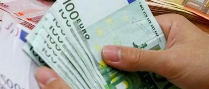 Intascava i soldi dei clienti, in manette il direttore delle Poste di Decollatura