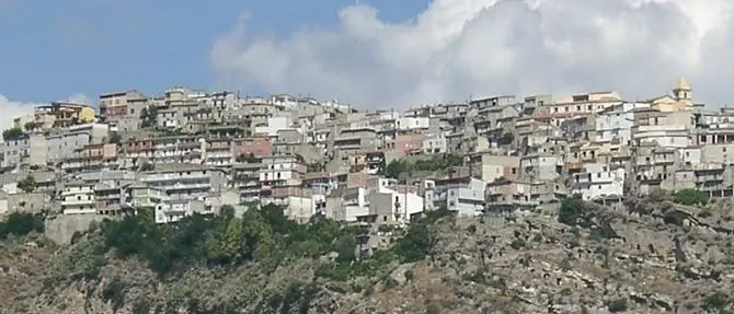 ‘Ndrangheta, applausi al fratello del boss alla cresima del figlio