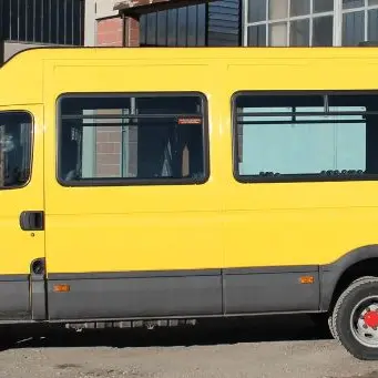 Ragazzino di colore bullizzato sul bus: «I negri si siedono davanti»