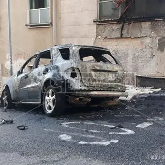 Reggio, auto in fiamme vicino all'abitazione di un magistrato