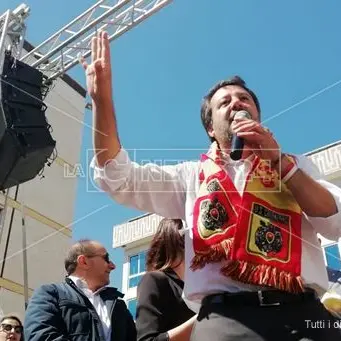 Salvini a Catanzaro: «Aiutateci a liberare la Calabria dalla sinistra»