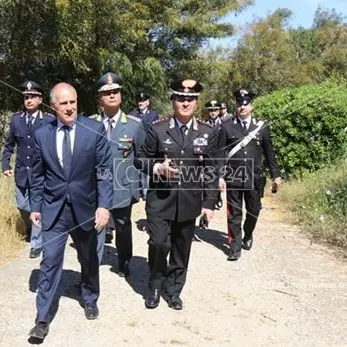 Dodicenne aggredita a Reggio, le forze dell'ordine: «Caso isolato, il parco è sicuro»