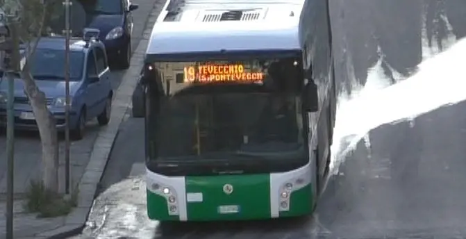 Palmi, viaggio sui mezzi dell'azienda del trasporto pubblico... che funziona