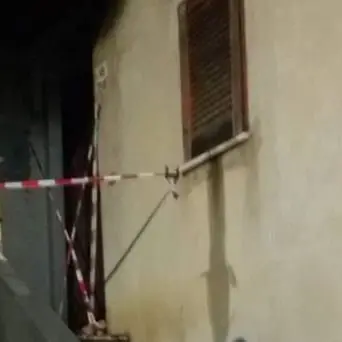 Incendio divampa in un'abitazione del Vibonese, nessun ferito