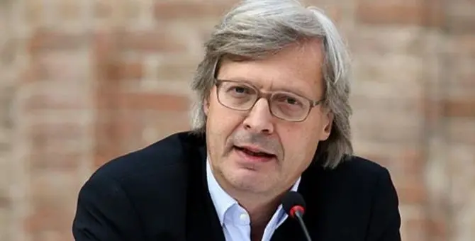 Migranti, Sgarbi: «Calabria esempio di umanità e accoglienza»