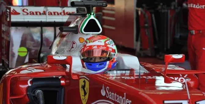 Formula 1, il pilota calabrese Antonio Fuoco in pista su Ferrari