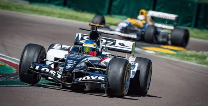 Una monoposto di Formula 1 si esibirà per la prima volta in Calabria