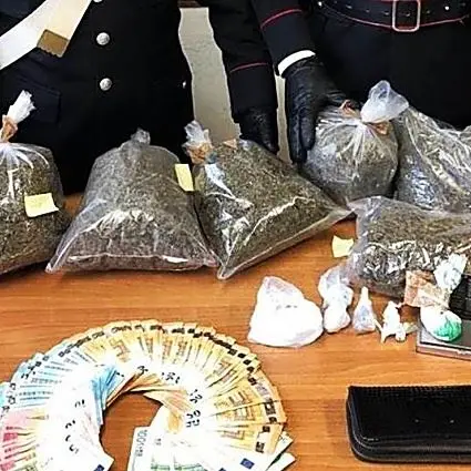 Marijuana e cocaina in cantina, arrestato 38enne reggino