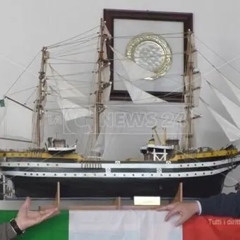 La nave Amerigo Vespucci a Scalea, si lavora senza sosta all'evento