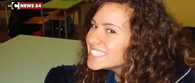 Il dolore di papà Carlo nei versi per la sua Valeria strappata alla vita a soli 21 anni