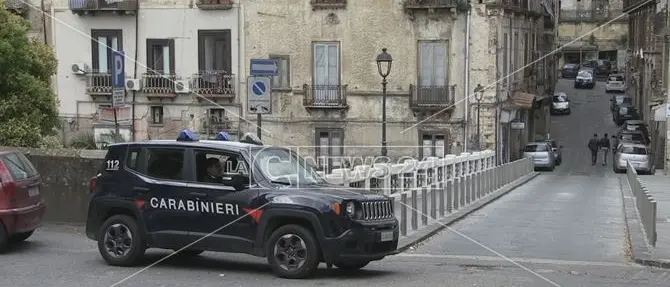 Detenuto evade dal carcere di Cosenza. È caccia all'uomo: posti di blocco ovunque