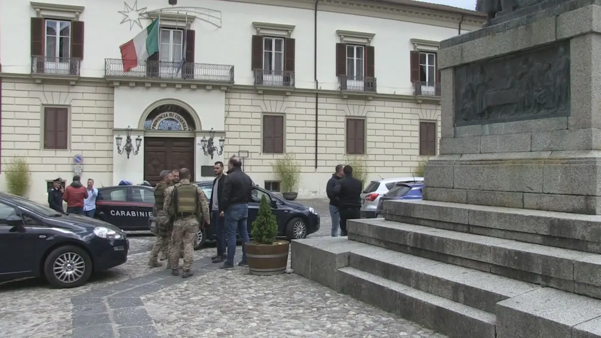 Finita la fuga del detenuto evaso a Cosenza: catturato in pieno centro