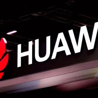 Chi ha un dispositivo Huawei tagliato fuori da Google: stop aggiornamenti