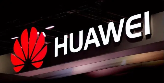 Chi ha un dispositivo Huawei tagliato fuori da Google: stop aggiornamenti