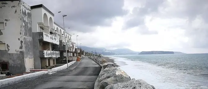 Erosione costiera a Tortora, il consigliere regionale Greco presenterà una mozione