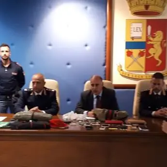 Reggio, rapinatore incastrato dalle telecamere e dagli indumenti