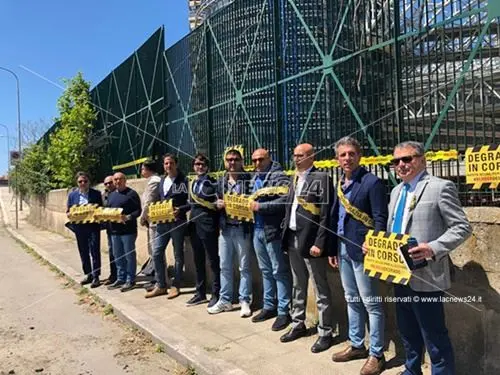 Reggio, costruttori in protesta al cantiere del Palazzo di giustizia