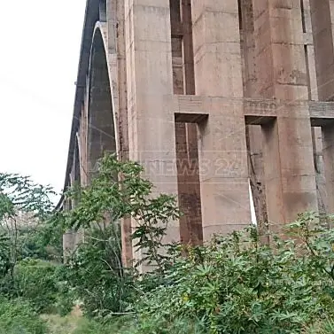 Dramma a Reggio Calabria, uomo si lancia dal viadotto autostradale