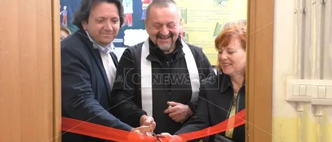 Lamezia, una biblioteca per la “scuola” del campo rom
