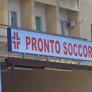 Ospedale di Melito Porto Salvo, servizio 118 in piena emergenza