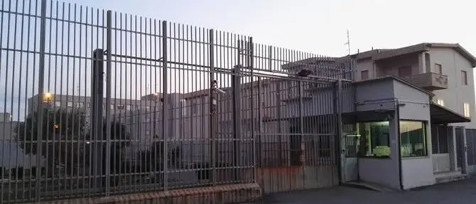 Annullate le lezioni scolastiche per i detenuti di Paola, proteste