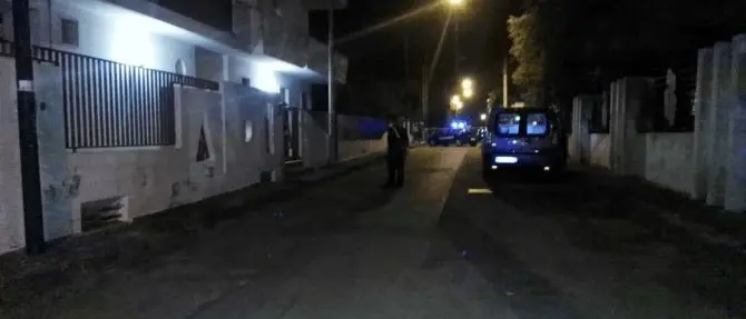 Anziano bruciato vivo in casa, il figlio confessa l'atroce delitto