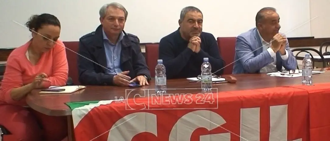 Forestali calabresi, vertice a Catanzaro: «Contratto fermo da 10 anni»