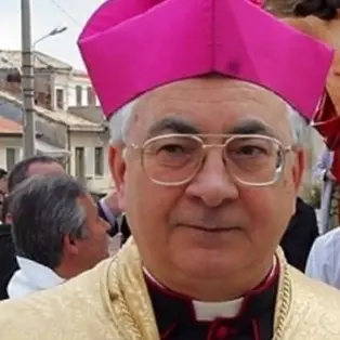 La Diocesi contesta la Procura: «Quei due preti sono vittime, non carnefici»