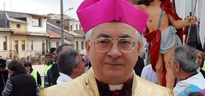 La Diocesi contesta la Procura: «Quei due preti sono vittime, non carnefici»