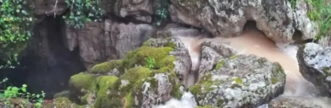 Salvi i quattro speleologi intrappolati in una grotta nel Cosentino, stanno bene