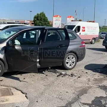 Rende, incidente nella zona industriale: tre feriti