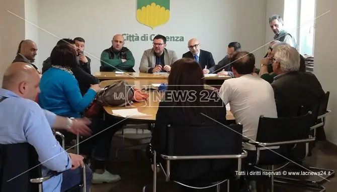 Cosenza, braccio di ferro tra Ecologia Oggi e i consiglieri della Piattaforma