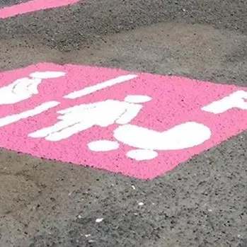 Trebisacce, le strade della cittadina ionica si tingono di rosa