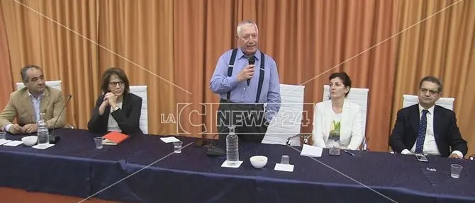 Rende, Talarico: «Personaggi sinistri dietro l'amministrazione Manna»