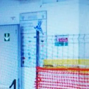 Ospedale al collasso, i medici “declinano ogni responsabilità”: neonati e mamme a rischio