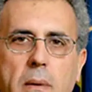 Occhiuto, Oliverio e Adamo, la maionese impazzita della politica calabrese